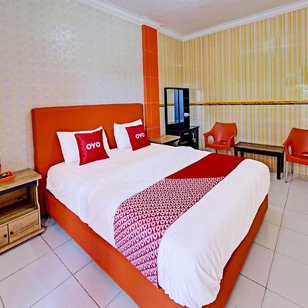 Collection O 91489 Hotel Tanjung Permata سيلاكاب المظهر الخارجي الصورة
