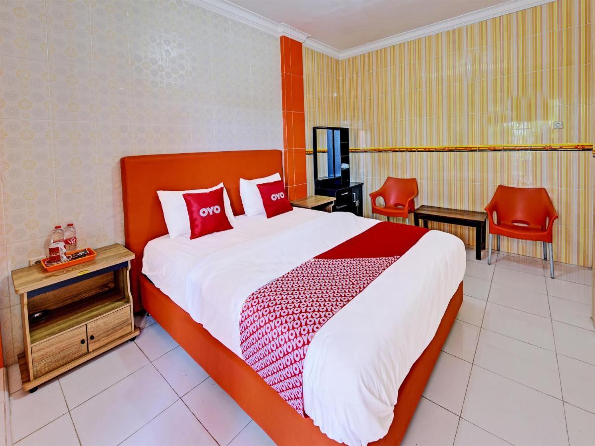 Collection O 91489 Hotel Tanjung Permata سيلاكاب المظهر الخارجي الصورة
