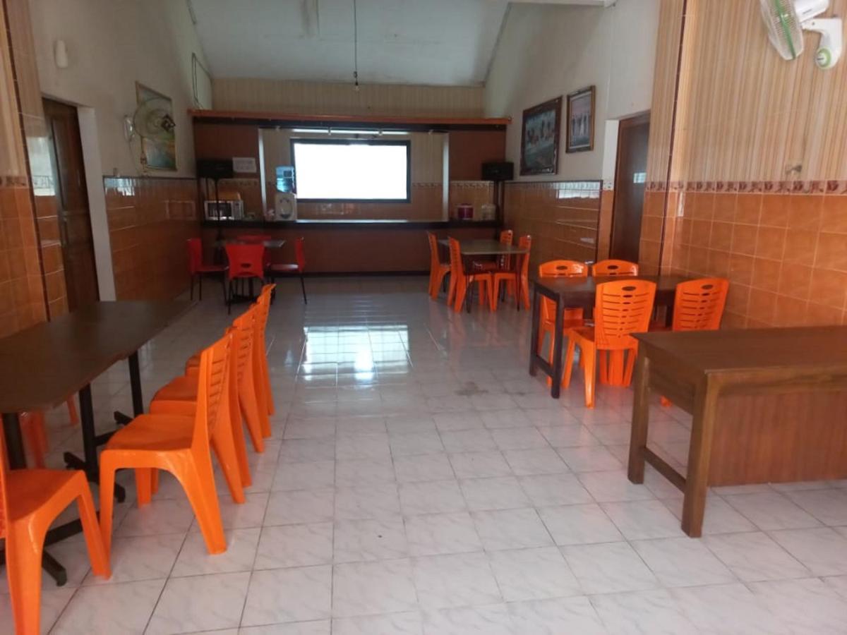 Collection O 91489 Hotel Tanjung Permata سيلاكاب المظهر الخارجي الصورة