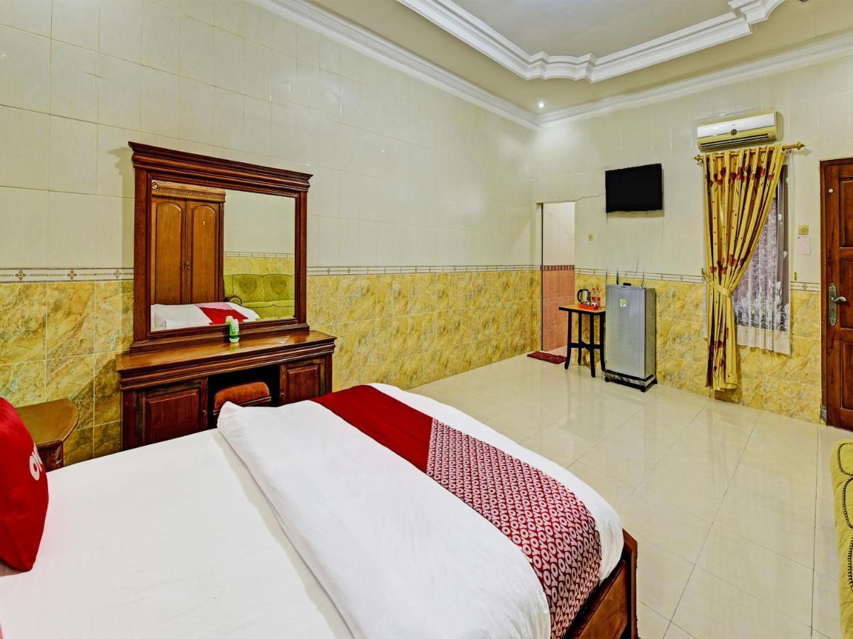 Collection O 91489 Hotel Tanjung Permata سيلاكاب المظهر الخارجي الصورة