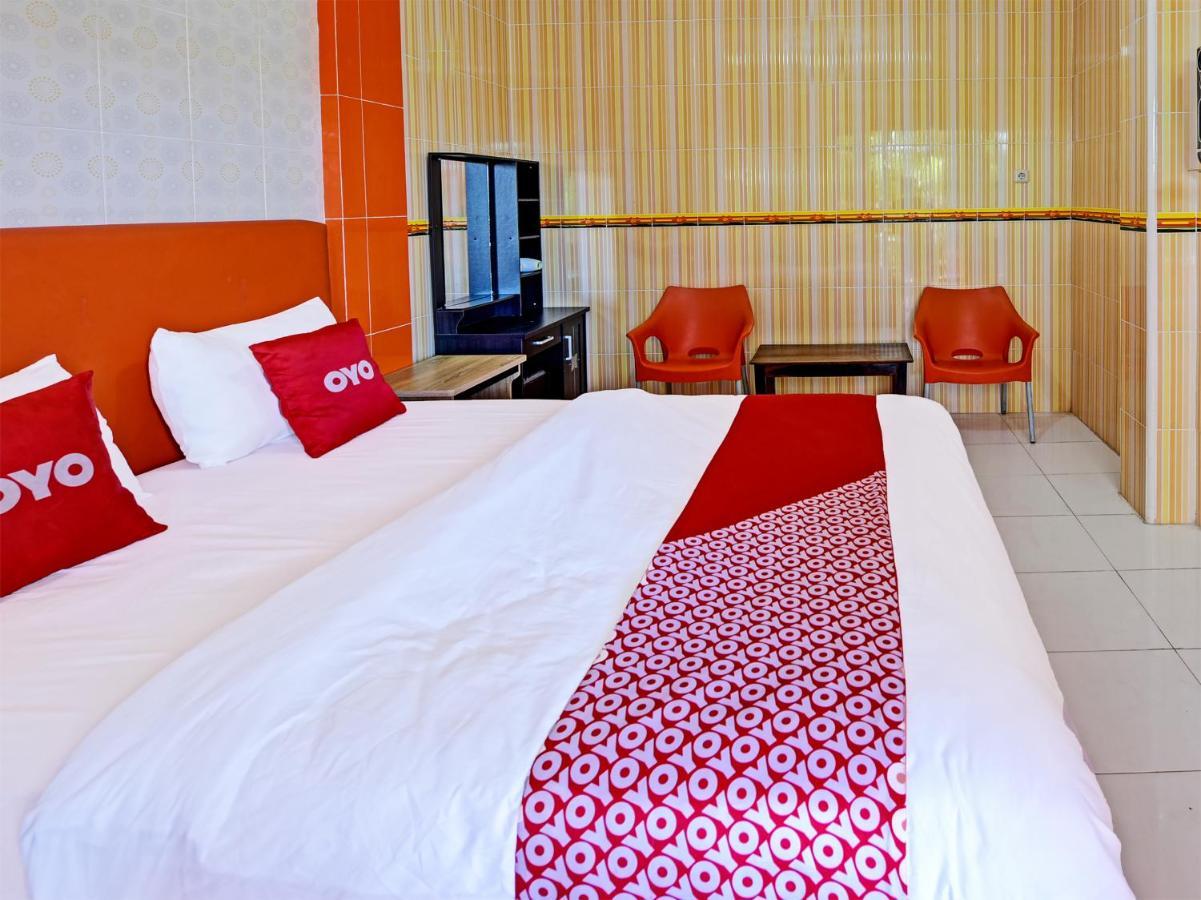 Collection O 91489 Hotel Tanjung Permata سيلاكاب المظهر الخارجي الصورة